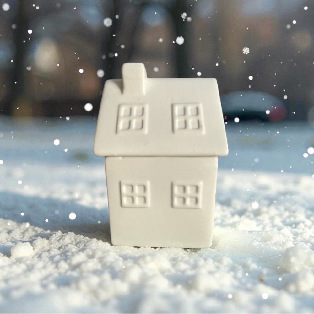 Village House Ceramic White Holiday House Decor~Crushed Peppermint and Vanilla